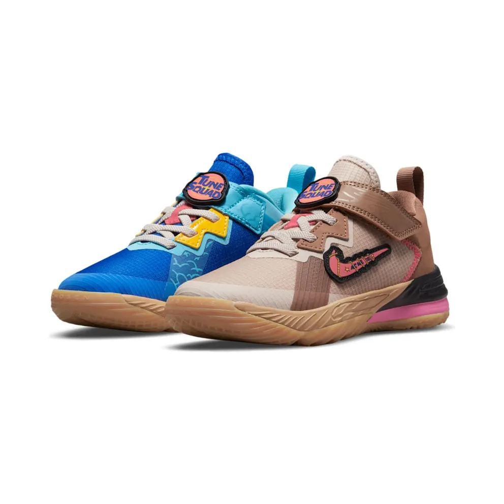 Nike LeBron 18 Low Wile E. vs Roadrunner Space Jam (DJ3761-401)