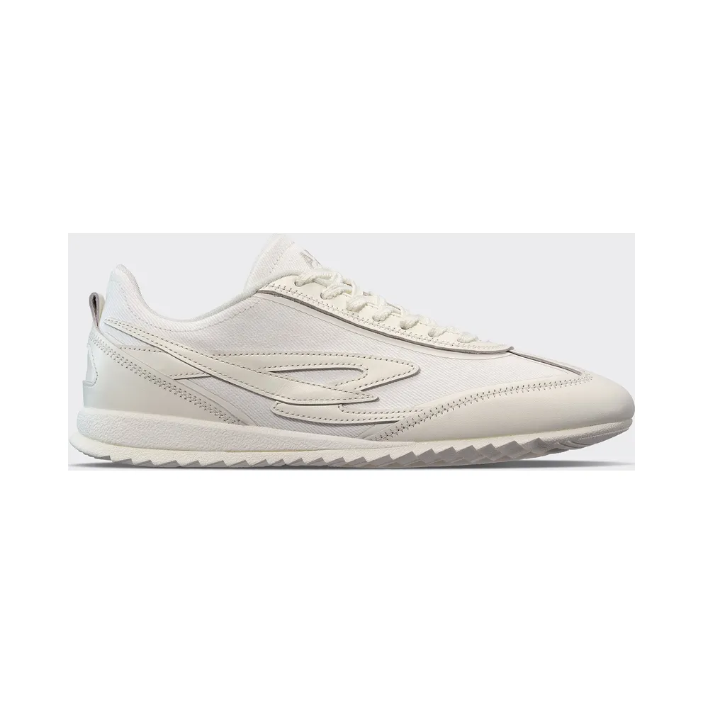 APL Riviera “Ivory” ()
