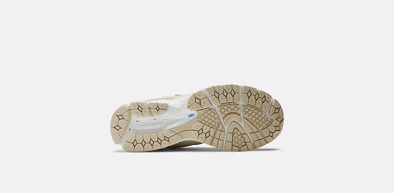 New Balance 2002R Sandstone (M2002RSC)
