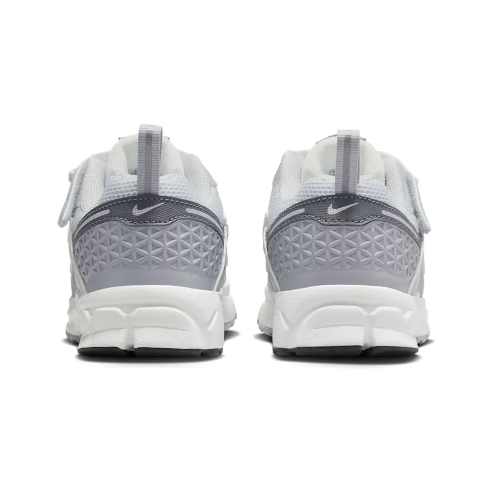 Nike Zoom Vomero “Pure Platinum / Summit White / Dark Grey / Metallic Silver” (HF6999-008)