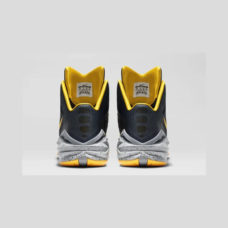 nike-hyperdunk 709907-470