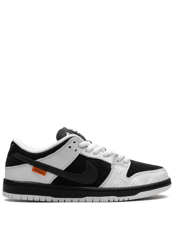 Nike x TIGHTBOOTH SB Dunk Low Sneakers – Schwarz (FD2629)