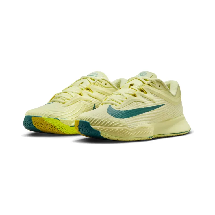 nikecourt HF7835-300