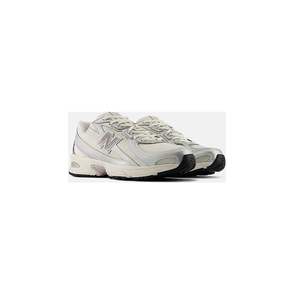 New Balance 740 “Sea Salt Metallic” (U7402F3)