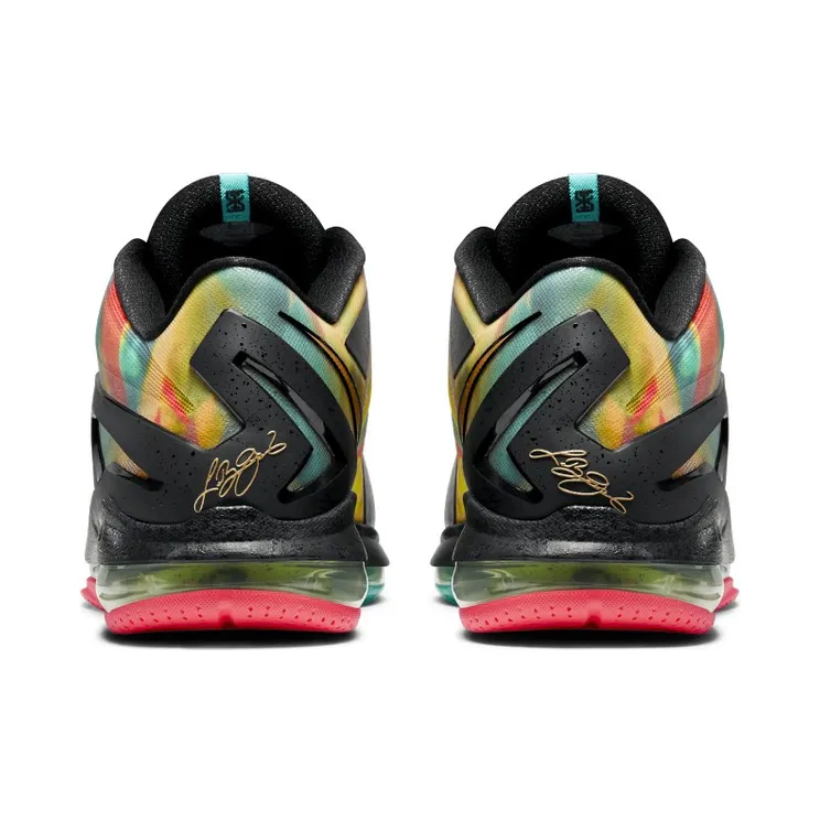 nike-lebron-11 695224-970