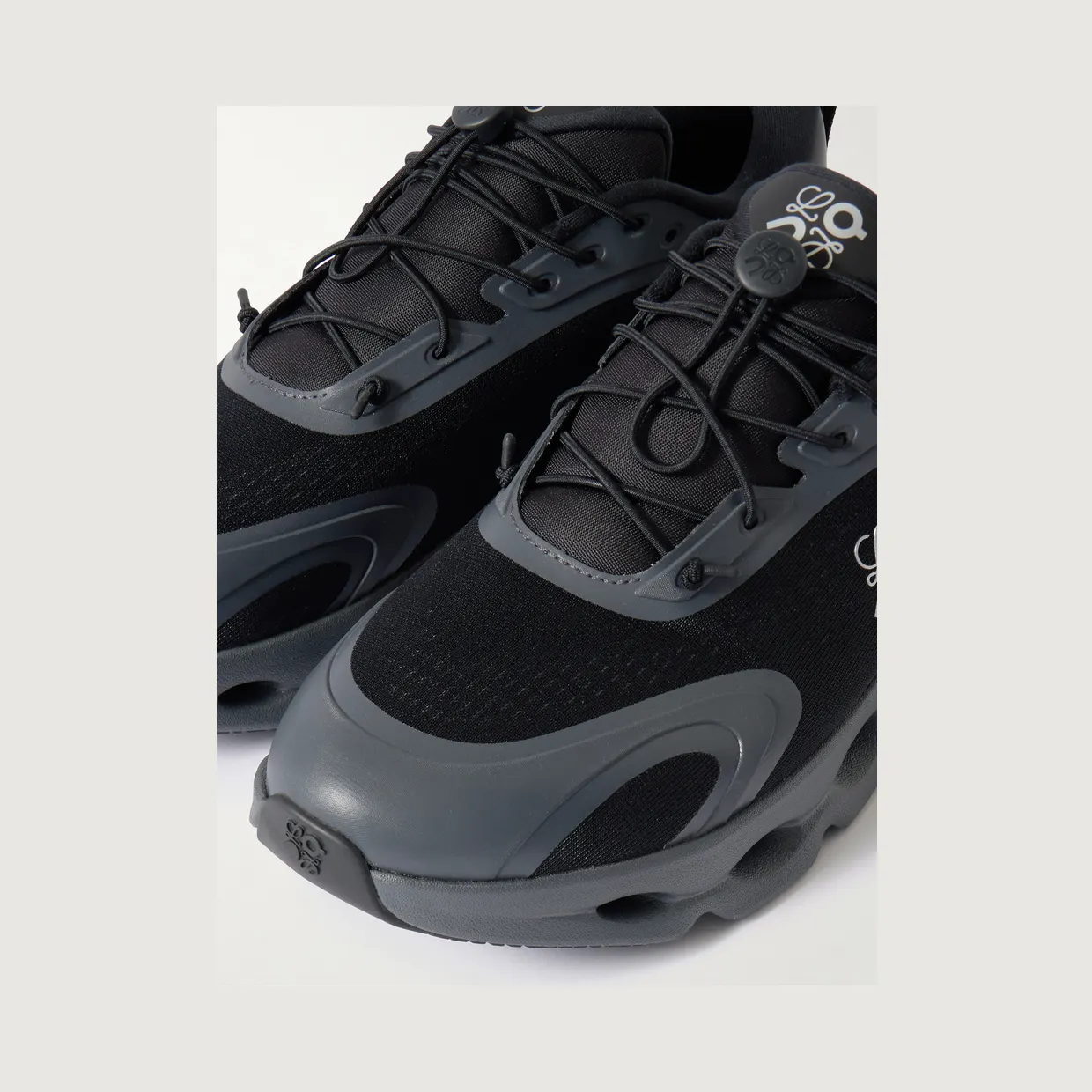Loewe + On Cloudsolo Rubber-Trimmed Mesh Sneakers Black (M929282X41) (5)