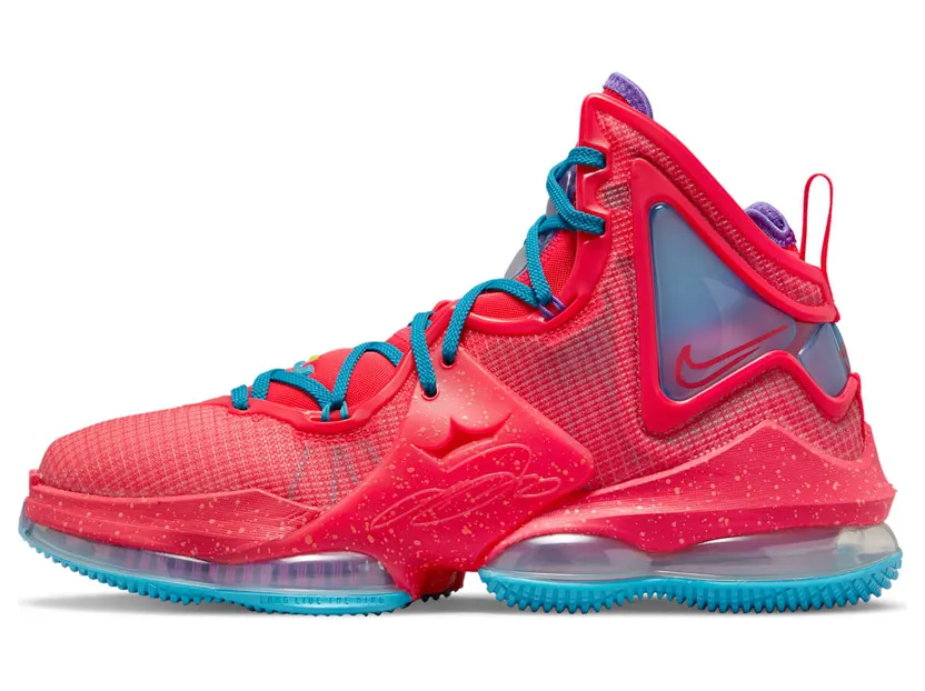 LeBron 19 Rood (CZ0203-600)