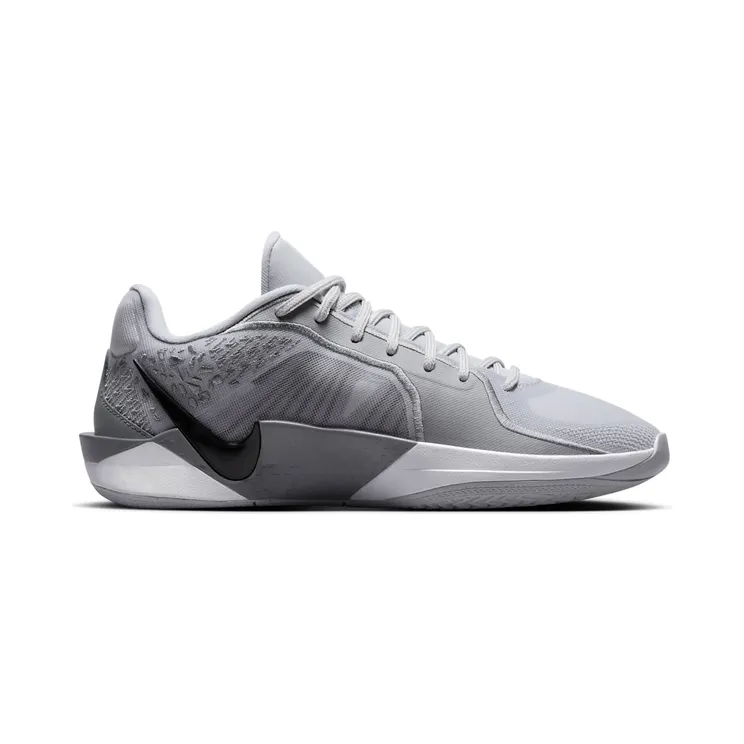 nike-sabrina-2 HF3234-001