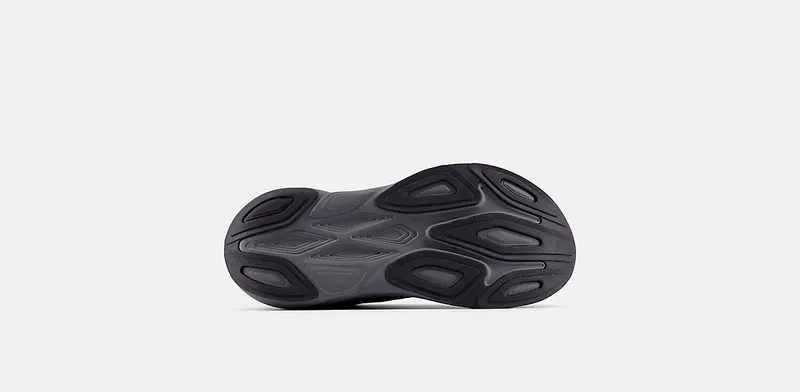 New Balance Fresh Foam More v6 Black Castlerock Black Metallic (MMORLA6)
