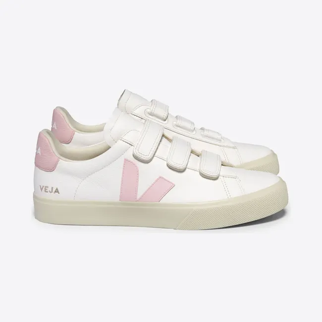 Veja Recife “Extra White Petale” (RC0503696A)