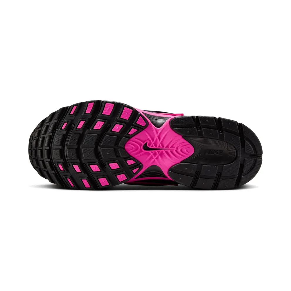 Nike V5 RNR “Black Dark Smoke Grey Pink Blast” (HQ7901-002)