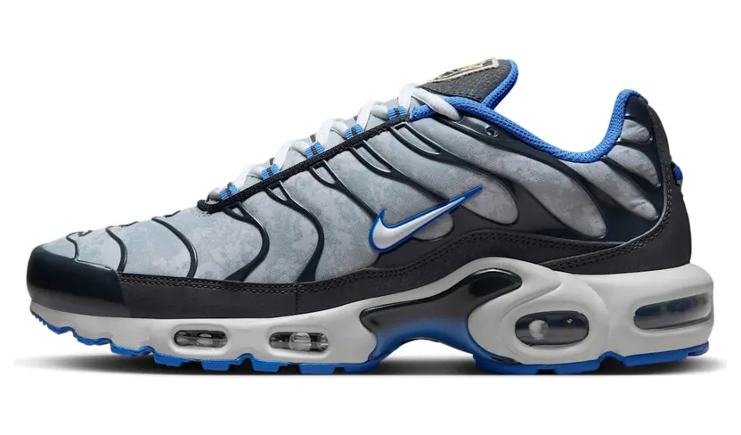 Nike Air Max Plus SE “Social F.C.” (DQ3981-001)