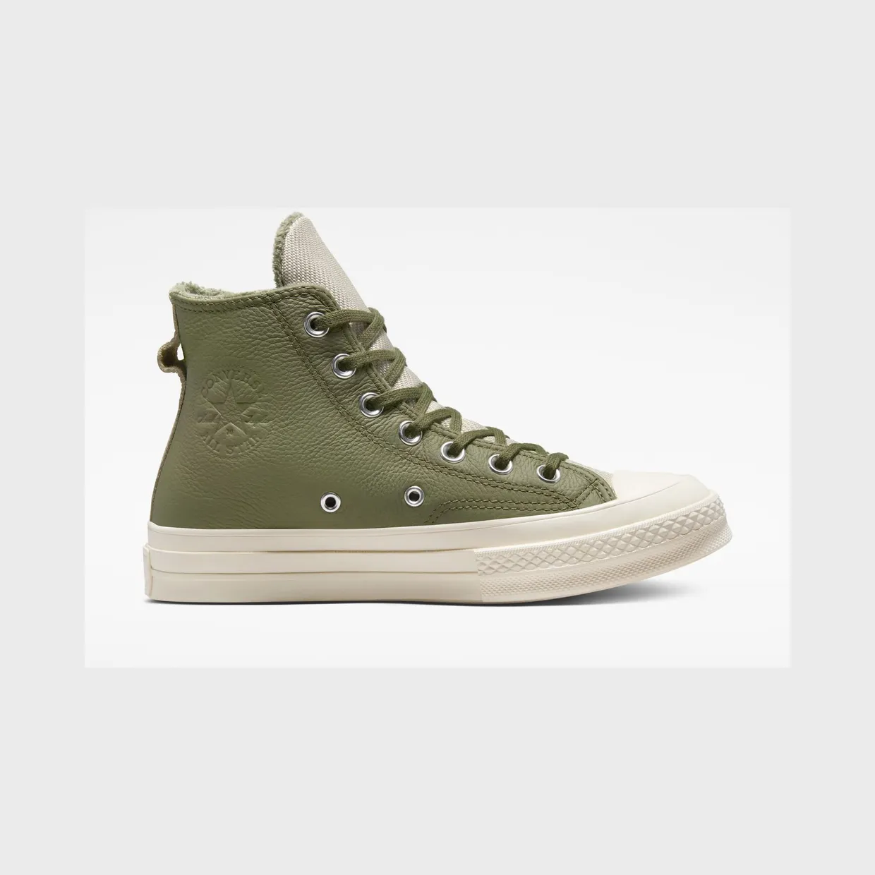 converse-sneaker A01333C