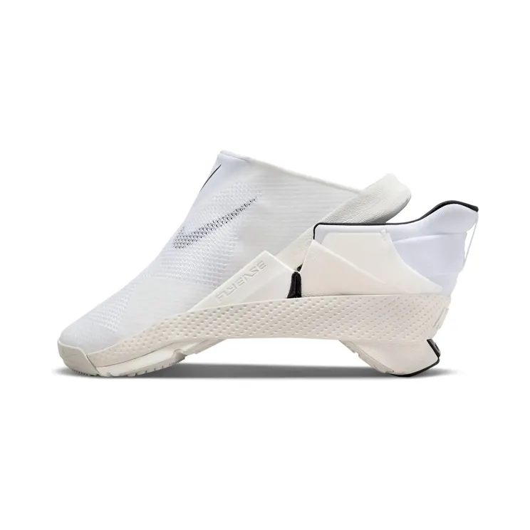 Nike Go FlyEase “White/Sail/Black” (CW5883-101)