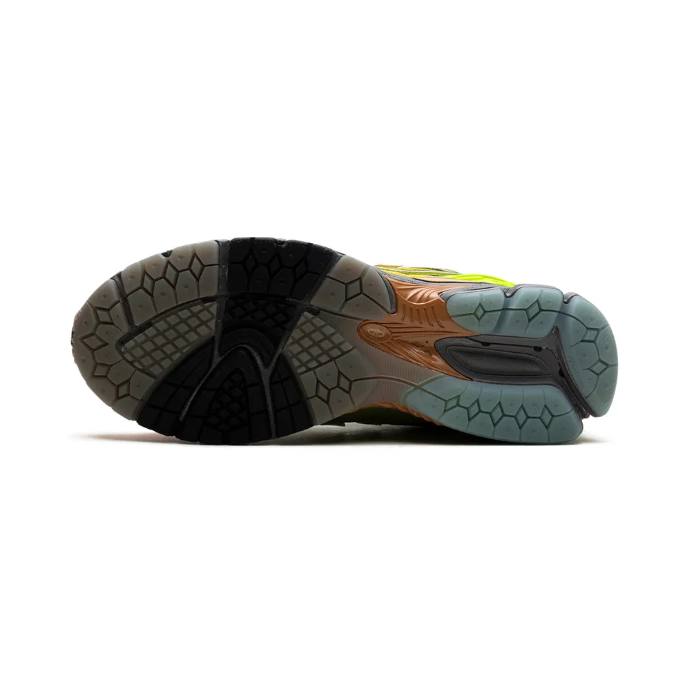 New Balance 1906R “Action Bronson – Scorpius” (M1906RBR)
