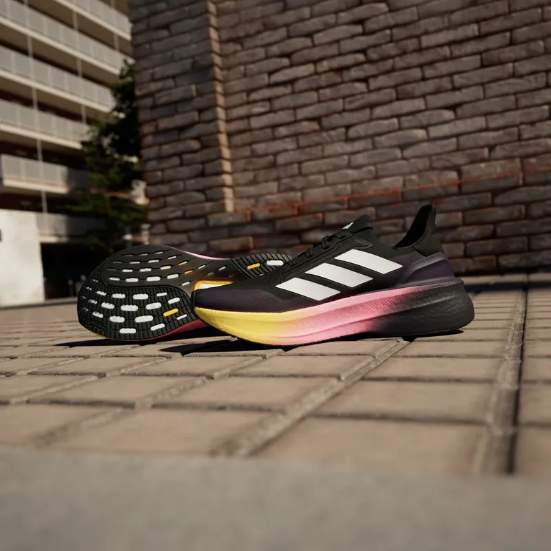Adidas ULTRABOOST 5X “CORE BLACK ZERO METALIC SPARK” (JI1332)