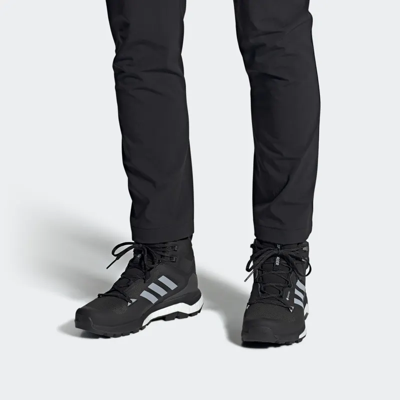 adidas Terrex Skychaser Mid GORE-TEX Hiking 2.0 Core Black / Halo Silver / Dgh Solid Grey (HR1281)