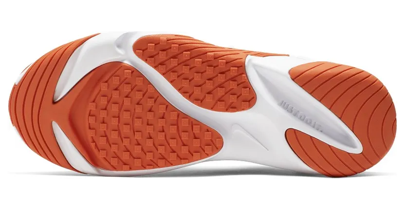 nike-zoom AO0354-105