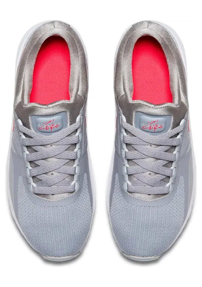 nike-air-max 881229-003