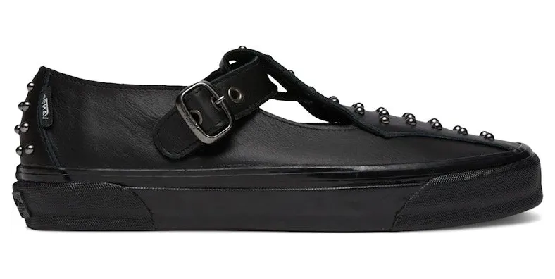 vans-style VN000D8ZBMA