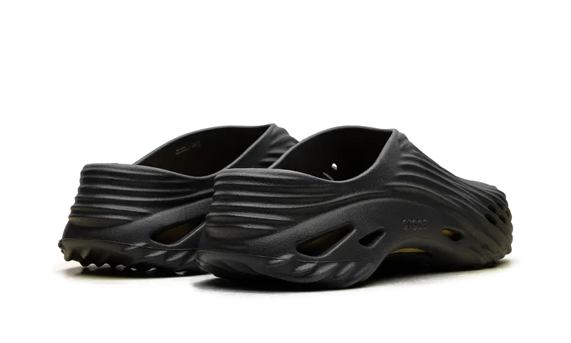 Crocs Echo Wave “Black Sand” (210521-0LD)
