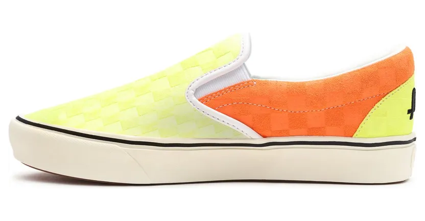 vans-comfycush VN0A5DY64D2