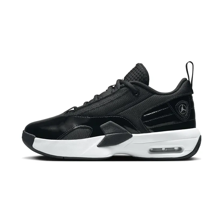 Jordan Max Aura 6 “Black / White” (FQ8297-010)