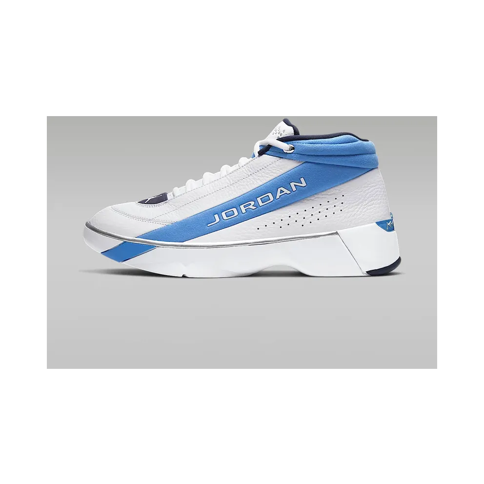 Jordan Team Showcase UNC White/White-University Blue-Midnight Navy (CD4150-104)