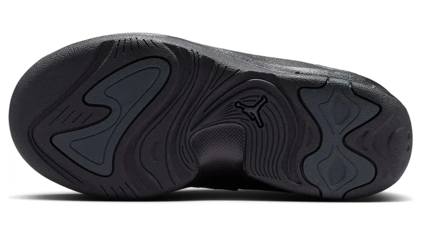 air-jordan-max-aura HQ2089-001