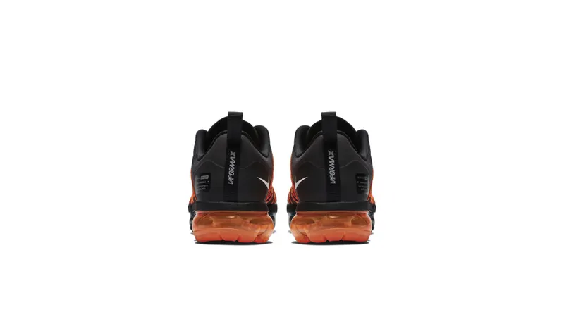 Nike Air VaporMax Run Utility Black Orange Black/Reflect Silver-Oil Grey (AQ8810-005)