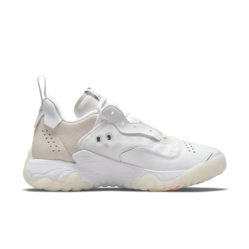 Jordan Delta 2 Dameschoen White (CW0913-102)