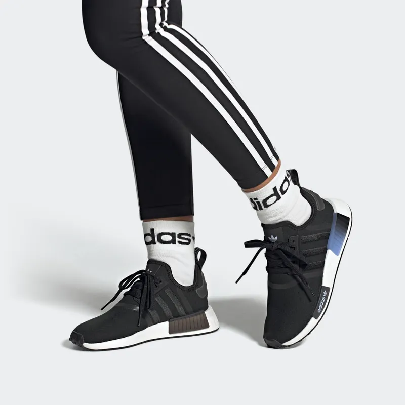 Adidas NMD_R1 Core Black / Cloud White / Blue Dawn (HQ4247)