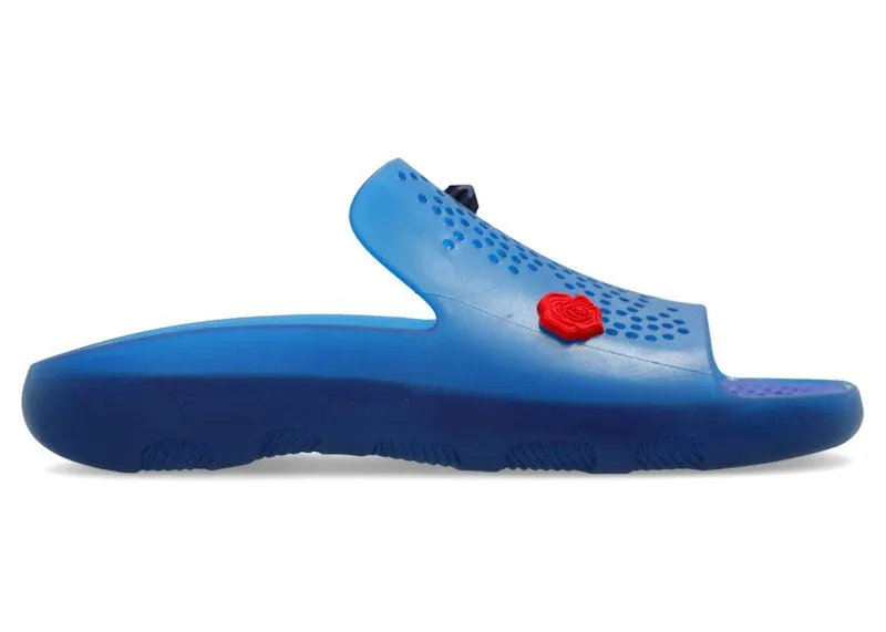 Burberry Stingray Charm-Embellished Slides Blue (8081264)