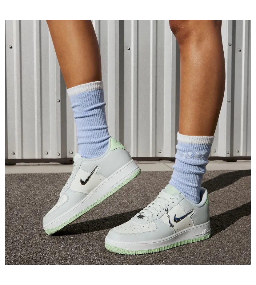 nike-air-force FN8540-001