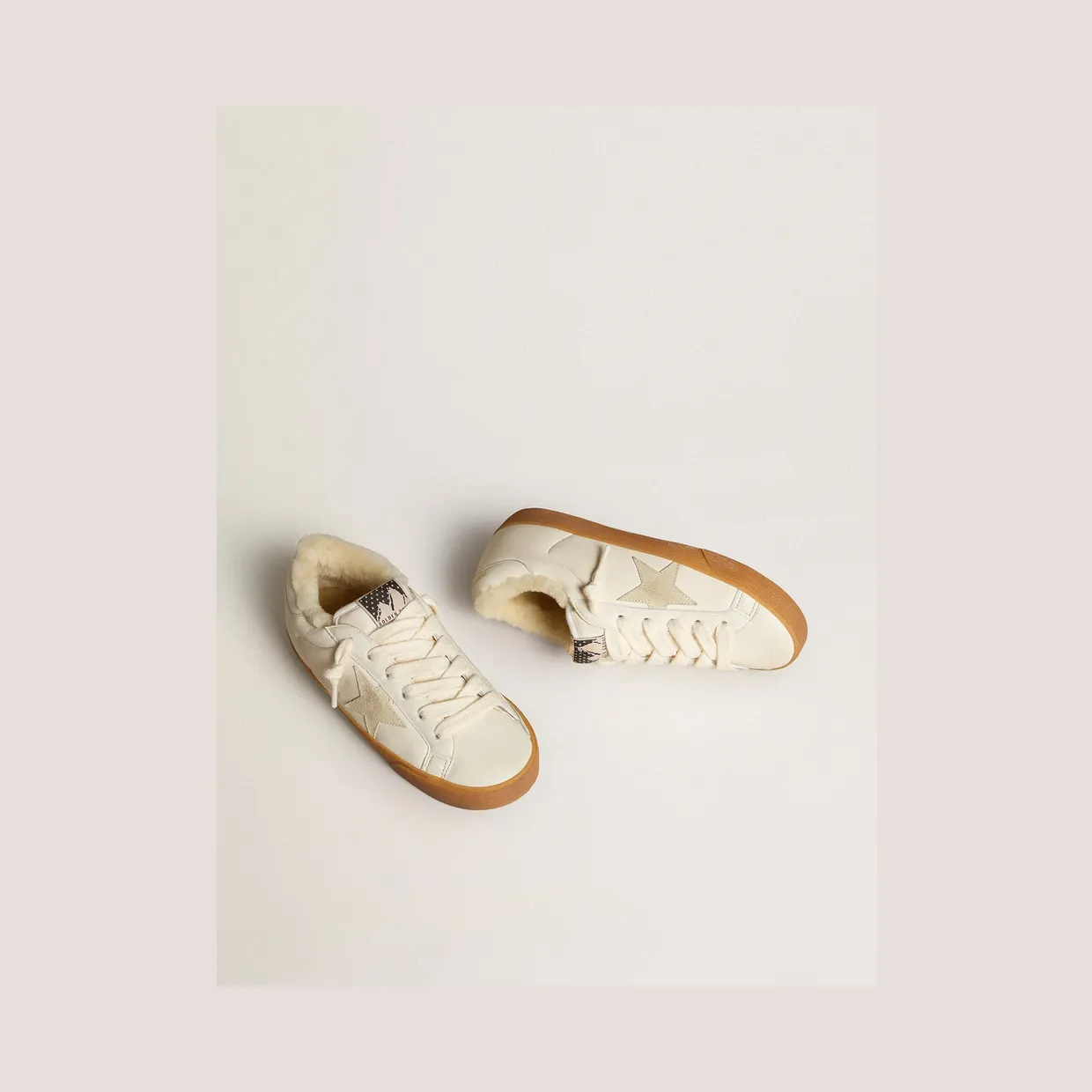 Golden Goose Super-Star In White Nappa With Suede Star And Shearling Lining (GWF00828.F006572.10100) (2)
