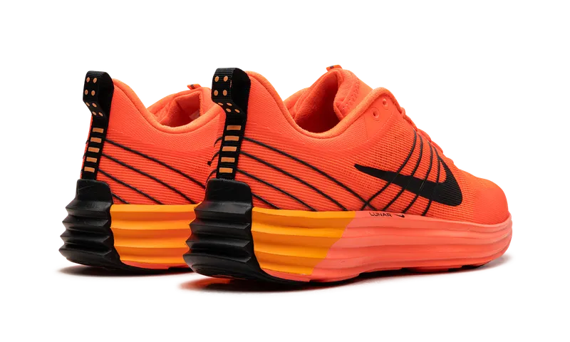 Nike Lunar Roam “Hyper Crimson” (HJ9145-809)
