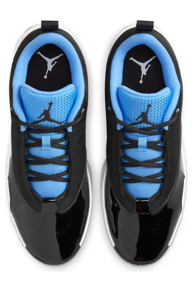 air-jordan-max-aura FQ8298-004