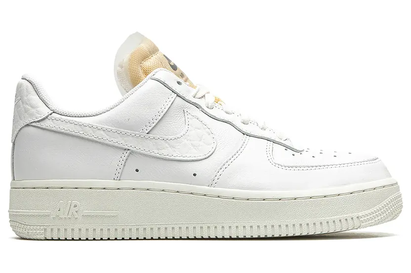 Nike ‘Air Force 1 LX’ – White (CZ8101)