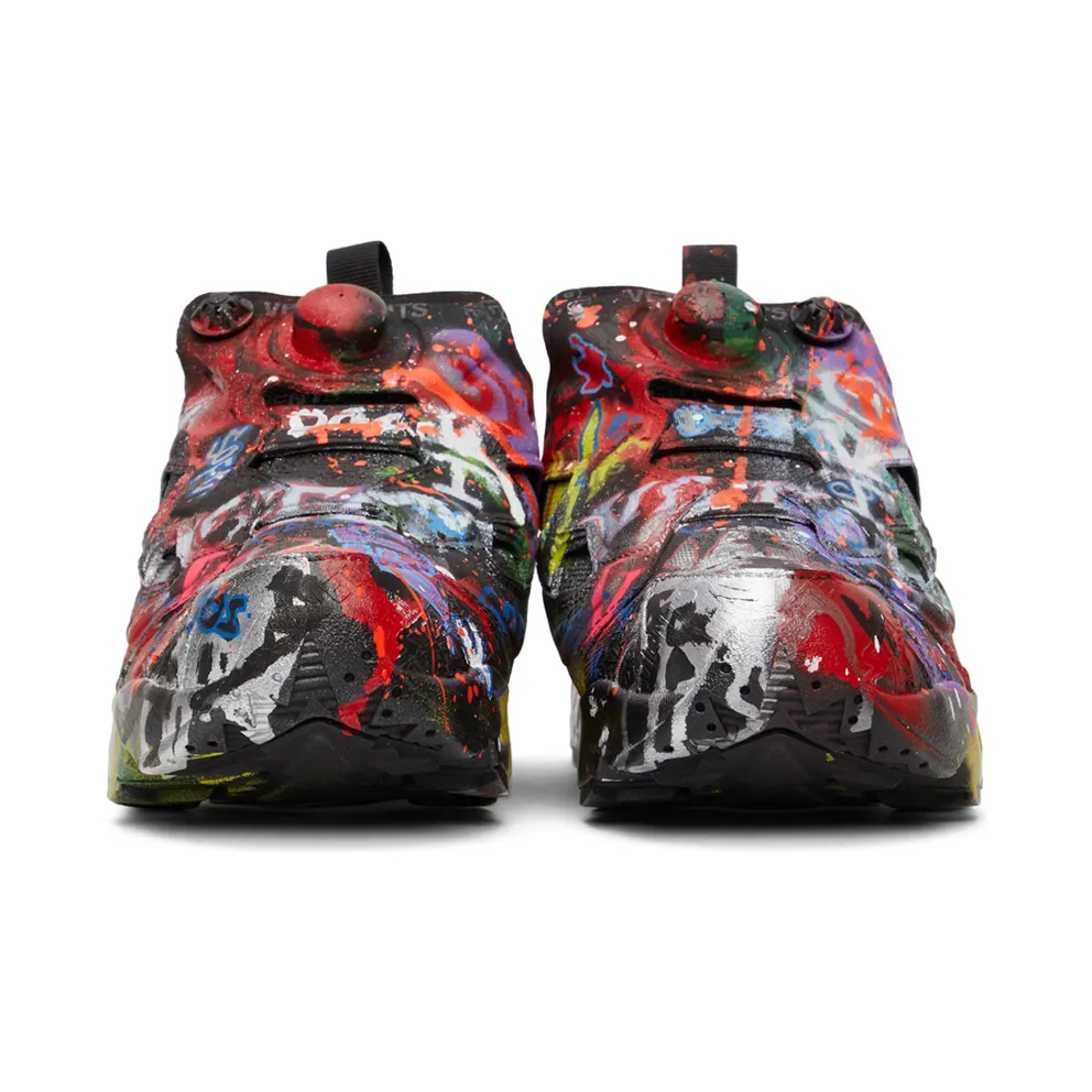VETEMENTS Black Reebok Edition STAR WARS Graffiti Instapump Fury (UE52SN200B)