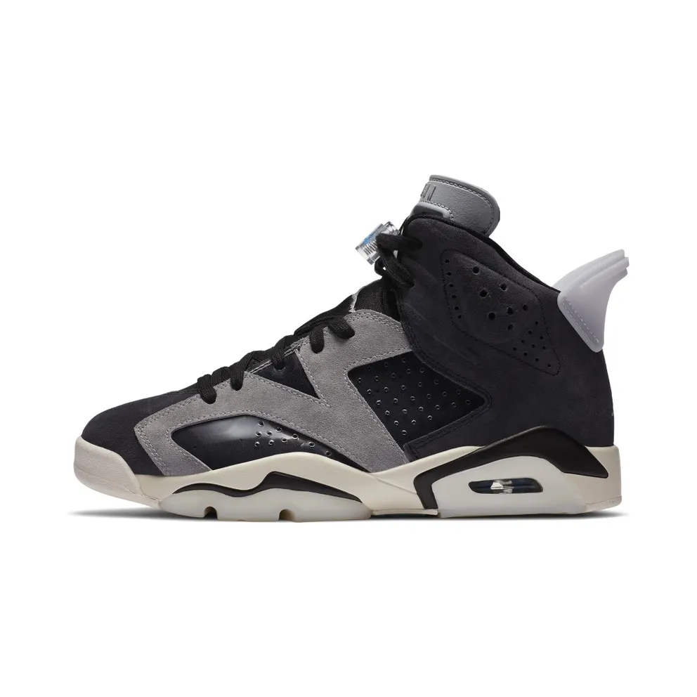 Jordan 6 Retro Tech Chrome (W) Black/Light Smoke Grey-Sail-Chrome (CK6635-001)