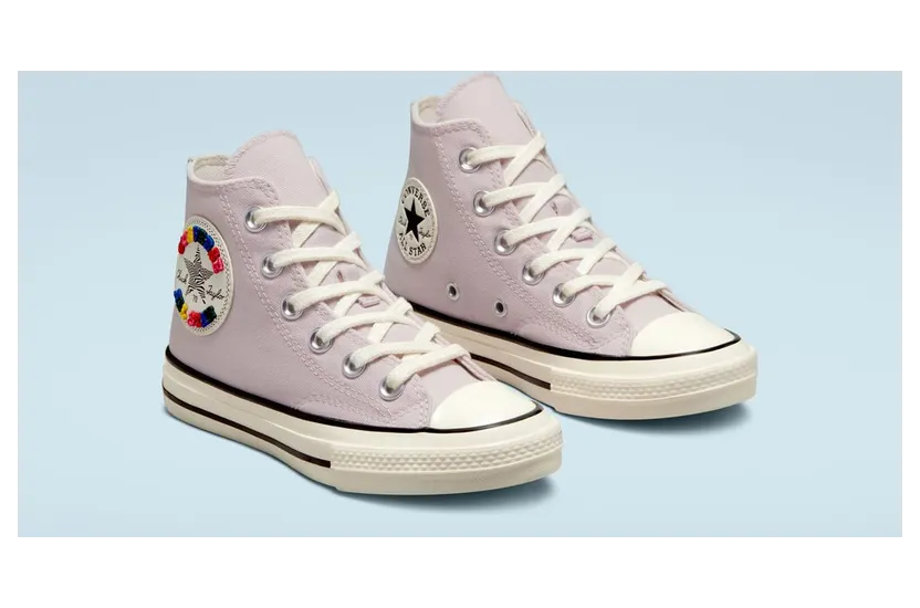 converse-chuck-taylor-all-star A01047C
