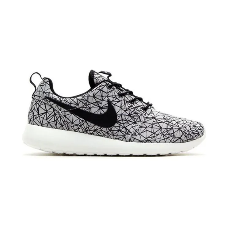 Nike Roshe Run Geometric Pack White