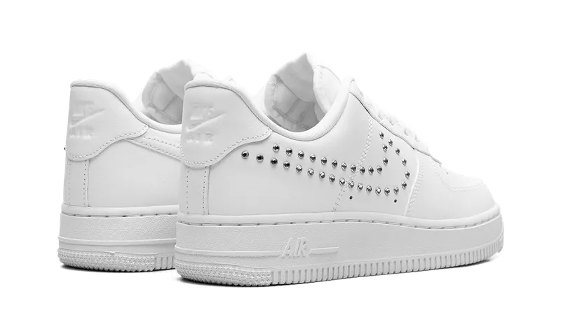 Nike AIR FORCE 1 LO “White / Metallic Silver” (FQ8887-100)