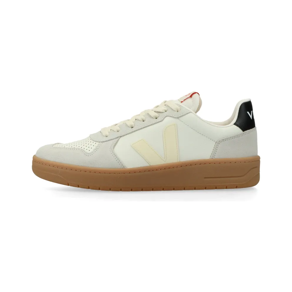 VEJA V-82 Grained Leather (pure / calcaire / black) – VE3320759