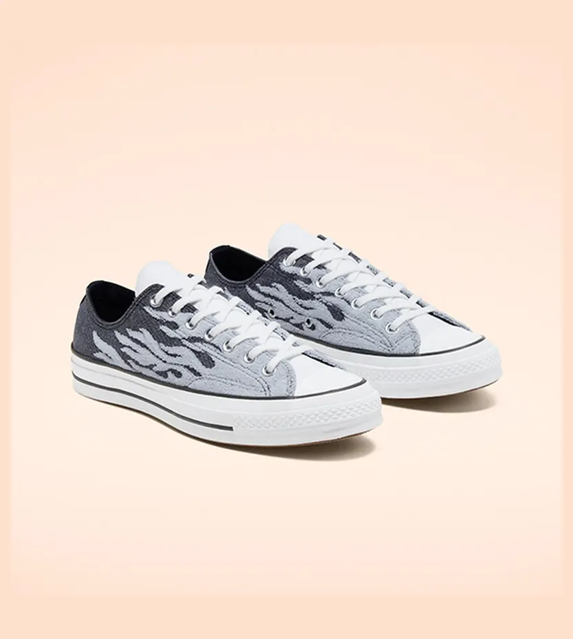 converse-sneaker 166713C