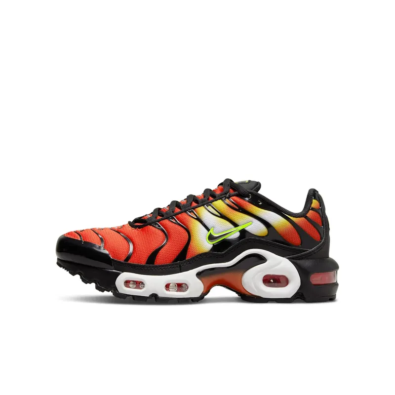 Nike Air Max Plus Older Kids’ Orange (DR8675-800)