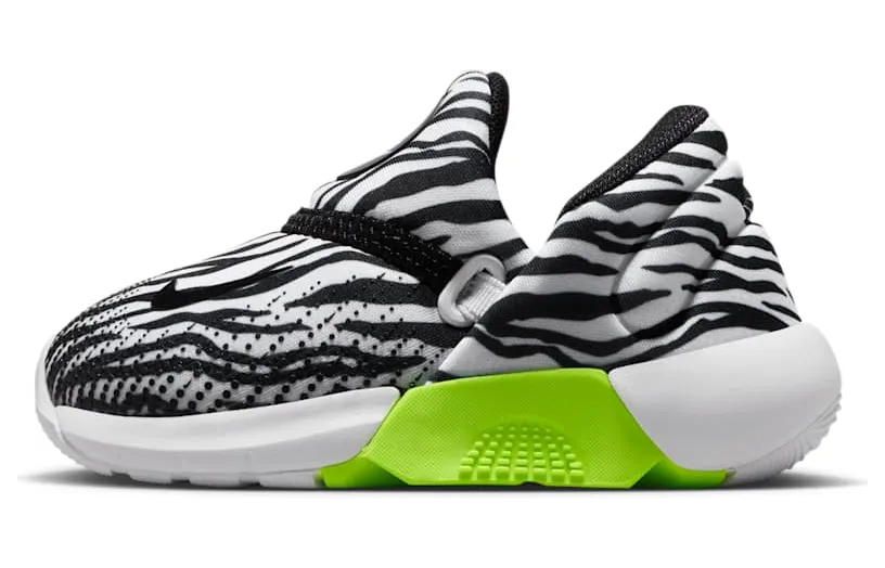 Nike Swoosh Go “White / Volt / Black” (IV5719-100)