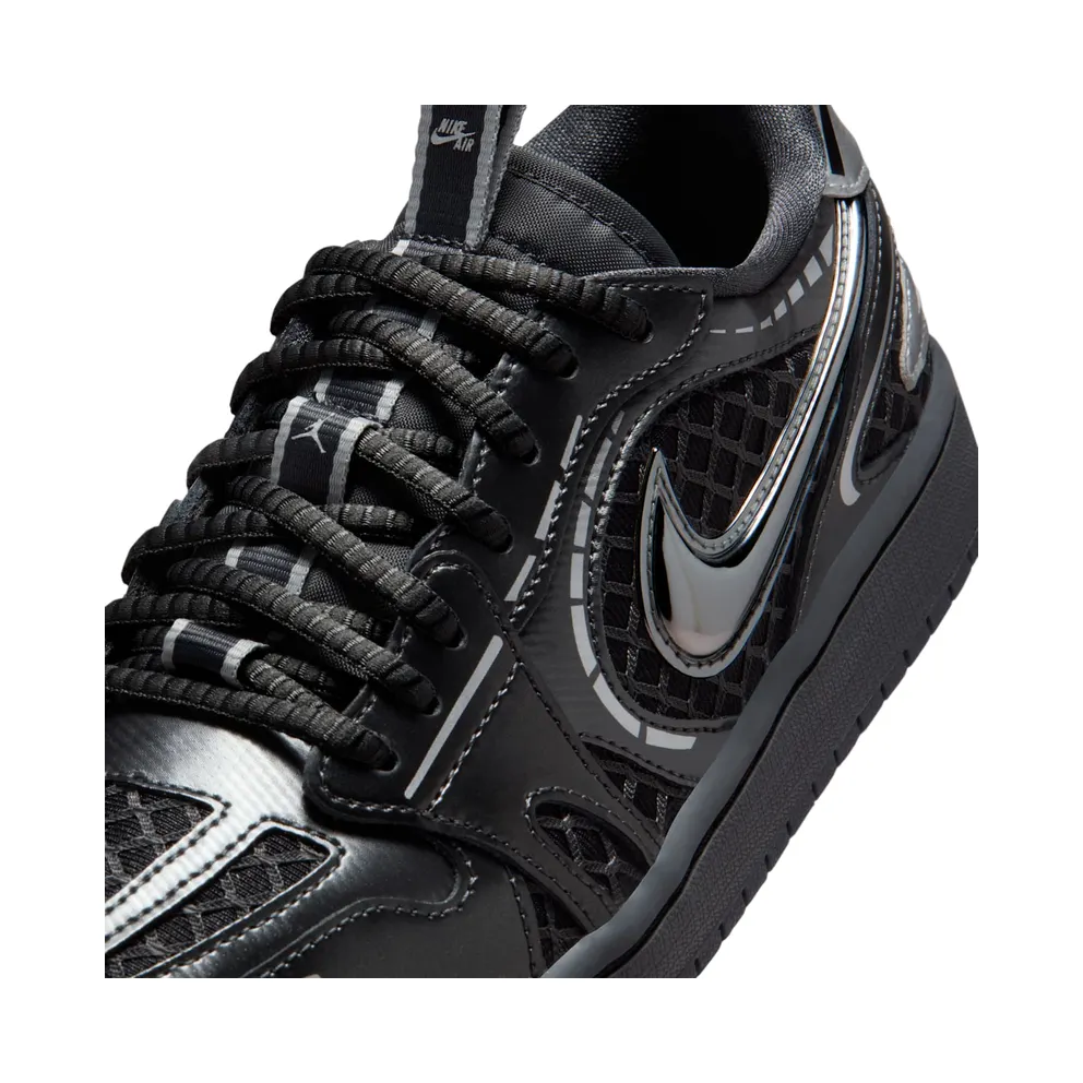 Jordan 1 Low Method of Make V3 “Black Metallic Silver” (HQ2186-001)