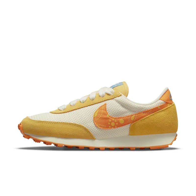 Nike Daybreak Paisley Swoosh Magma Orange (W) (DJ4667-113)