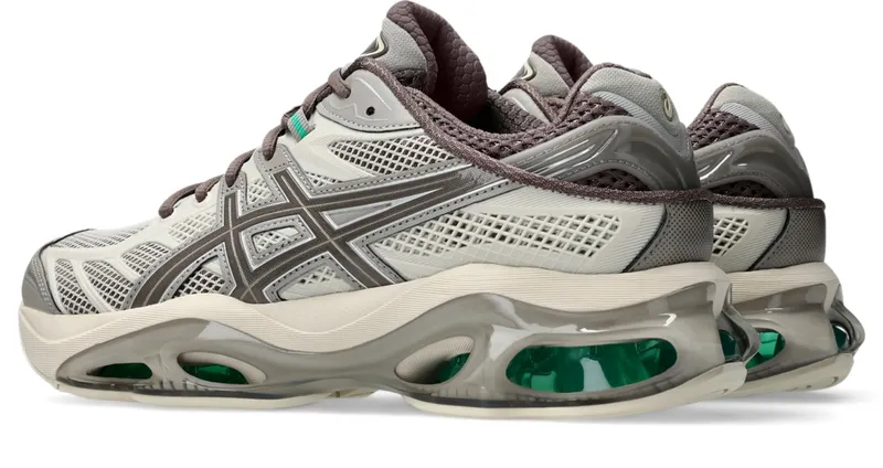 ASICS GEL-KINETIC 2.0 “Cocoa Powder / Oatmeal” (1203A678-201)